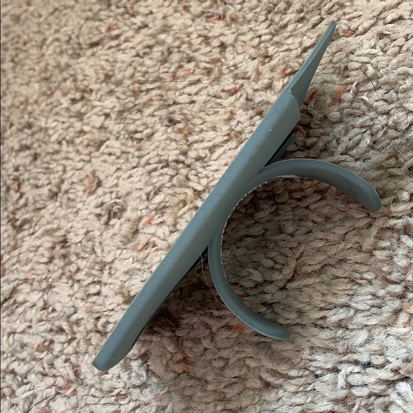 NEW set of 3 American Airlines cell phone stand - Picture 2 of 3